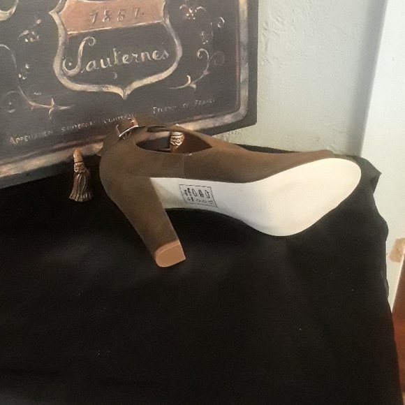 Ladies shoe Republic booties - Picture 4 of 5